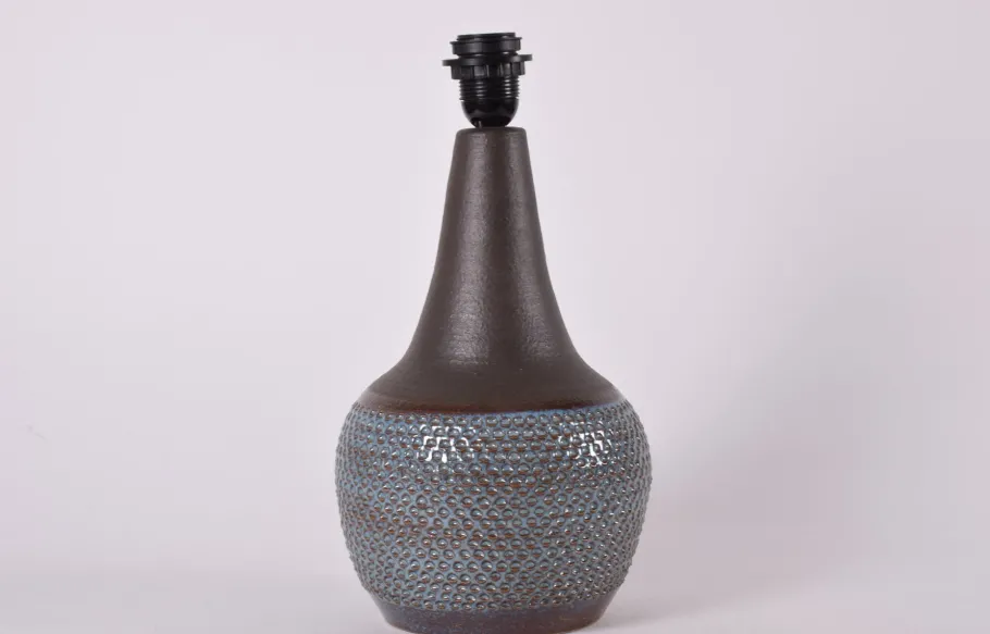 Online Pamono Danish Modern Dark Blue and Brown Ceramic Table Lamp with Lampshade by Einar Johansen for Søholm, 1960s