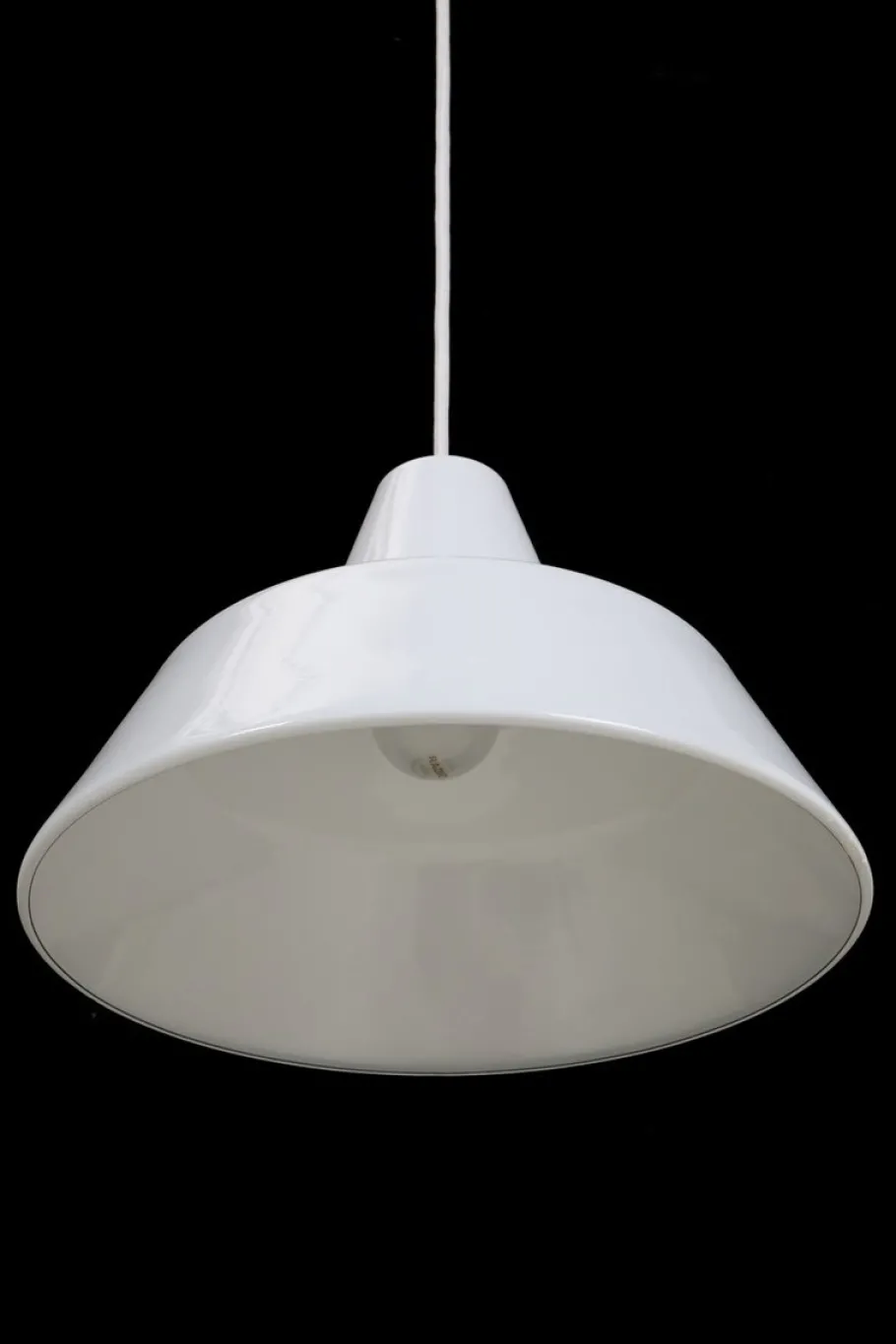 Hot Pamono Danish White Enamel Workshop Pendant Lamp by Axel Wedel Madsen for Louis Poulsen, 1970s