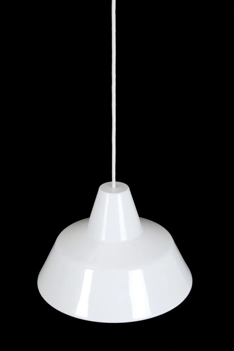 Hot Pamono Danish White Enamel Workshop Pendant Lamp by Axel Wedel Madsen for Louis Poulsen, 1970s