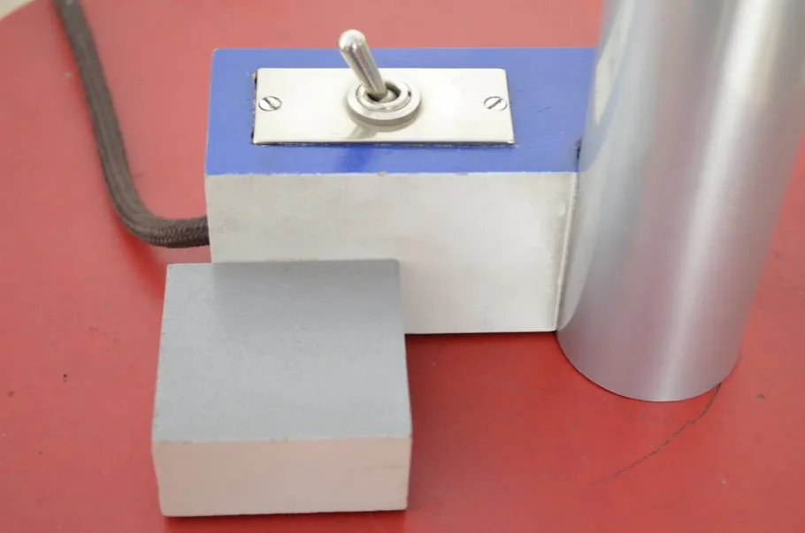 New Pamono De Stijl Table Lamp by Vilmos Huszar for Tecnolumen, 1920s