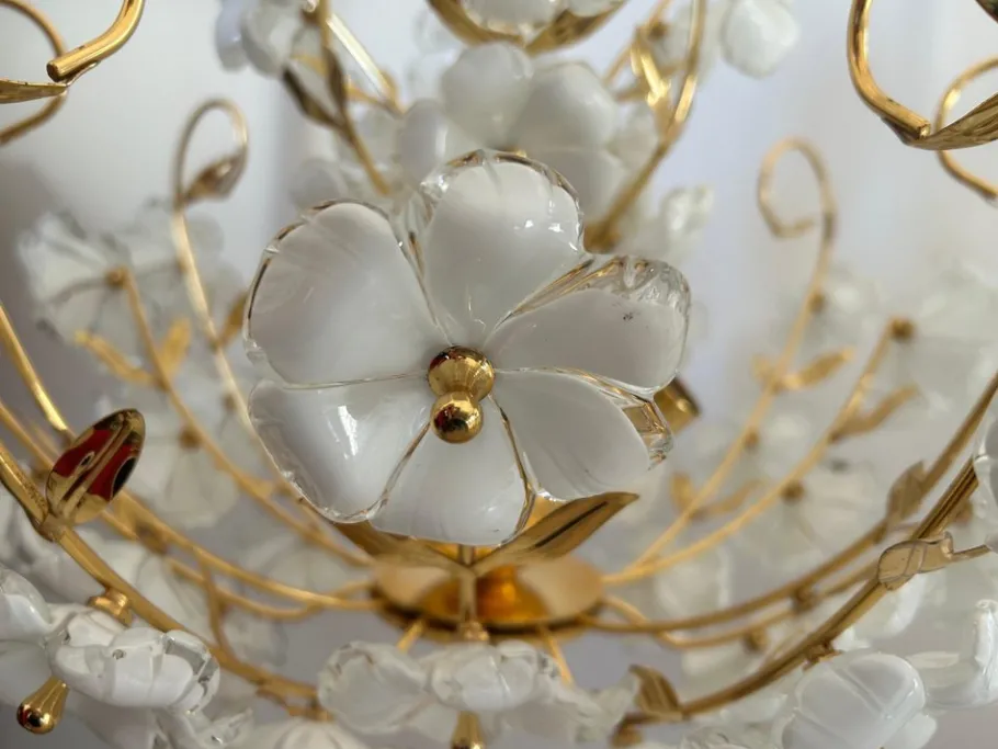Hot Pamono Dew and Gold Murano White Flowers Chandelier, 1980s