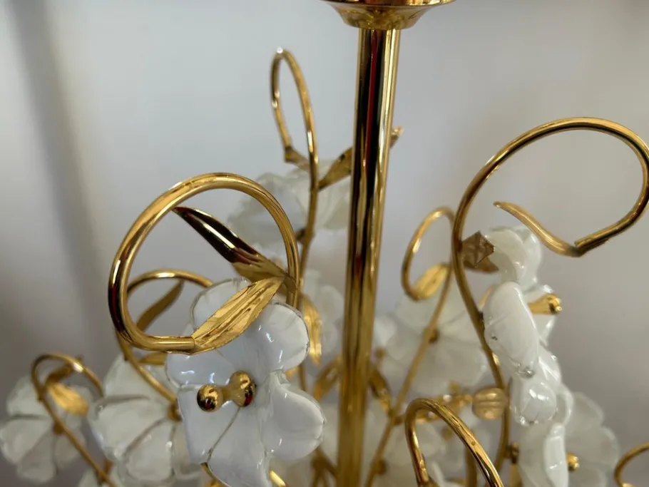 Hot Pamono Dew and Gold Murano White Flowers Chandelier, 1980s