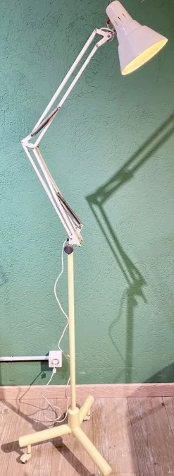 Discount Pamono Doctor's Floor Lamp with Wheels