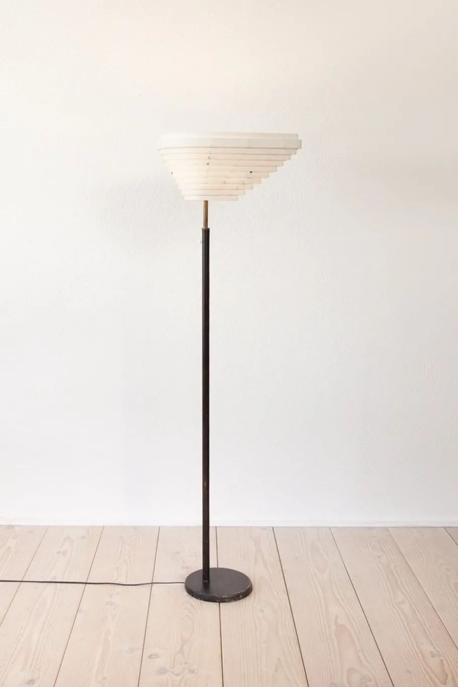 Clearance Pamono Early A805 Floor Lamp by Alvar Aalto for Valaistustyö, Finland, 1950s