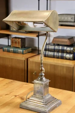 Online Pamono Early 20th Century Edwardian Brass Bankers Desk Lamp, 1900s