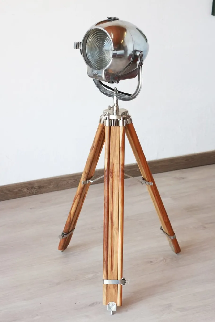 Hot Pamono Egg Shape Theater Spotlight by Morgan McLleod, 1950s