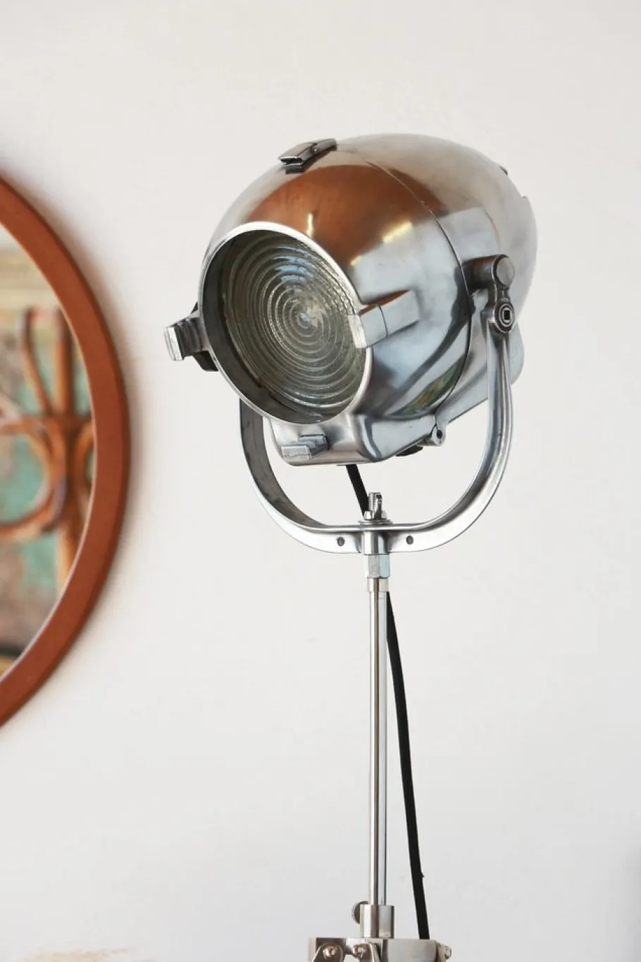 Hot Pamono Egg Shape Theater Spotlight by Morgan McLleod, 1950s