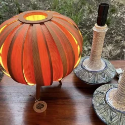 New Pamono Ellysett Pumpkin Table Lamp in Bentwood on Tripod Stand by Hans Agne Jakobsson for Markaryd, Sweden, 1960s