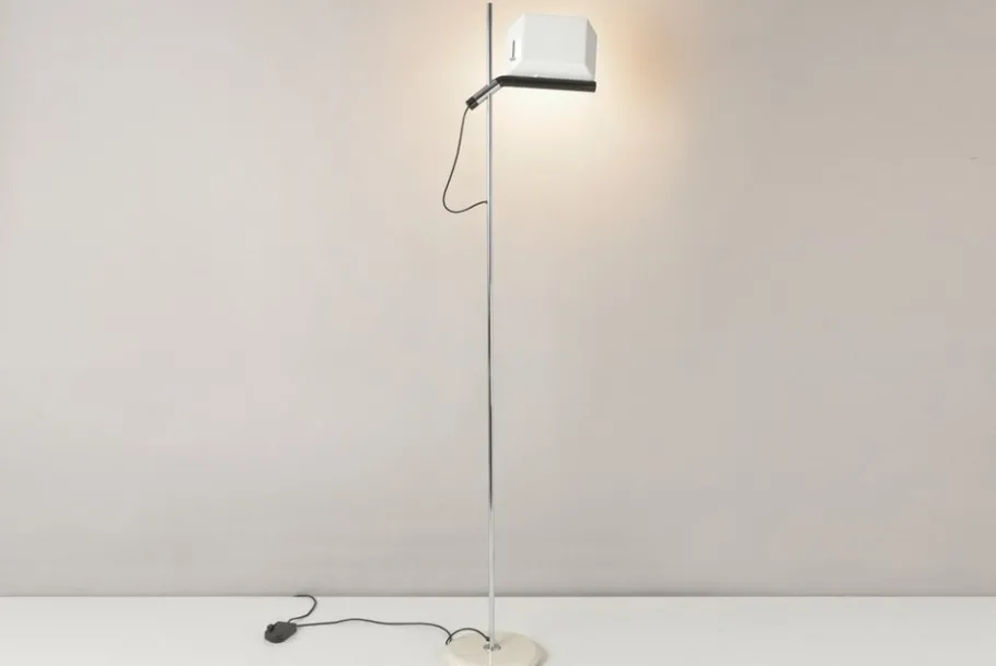 Outlet Pamono Floor Lamp from Guzzini, Italy, 1970s