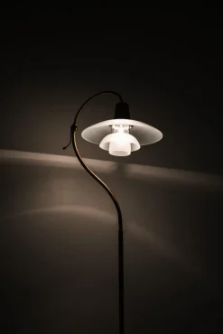 Discount Pamono Floor Lamp in Bronze and Brass with Glass Shades attributed to Poul Henningsen, 1940s