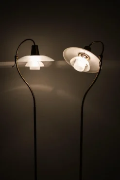 Sale Pamono Floor Lamp in Bronze and Brass with Glass Shades attributed to Poul Henningsen, 1940s