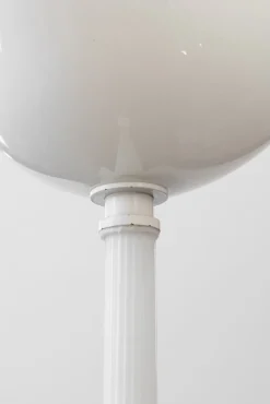 Hot Pamono Floor Lamp in Opaline Glass by Ludovico Diaz de Santillana for Venini, 1982