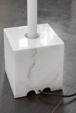 Hot Pamono Floor Lamp in Opaline Glass by Ludovico Diaz de Santillana for Venini, 1982