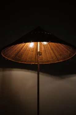 Online Pamono Floor Lamps in Brass, Cane and Rattan Shades attributed to Paavo Tynell, 1950s, Set of 2