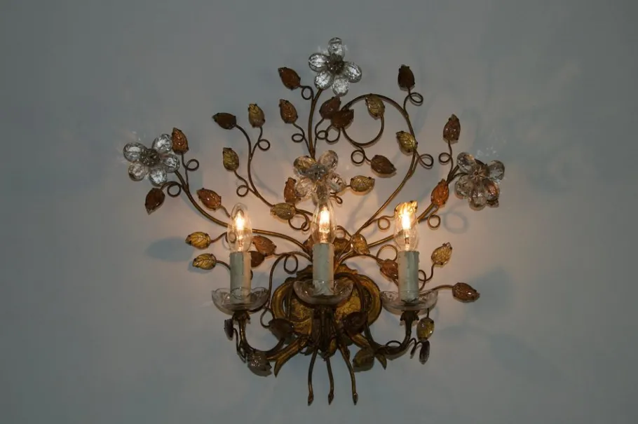 Best Pamono Florentine Flower-Shaped Wall Lamp attributed to Banci Firenze, Italy, 1970s