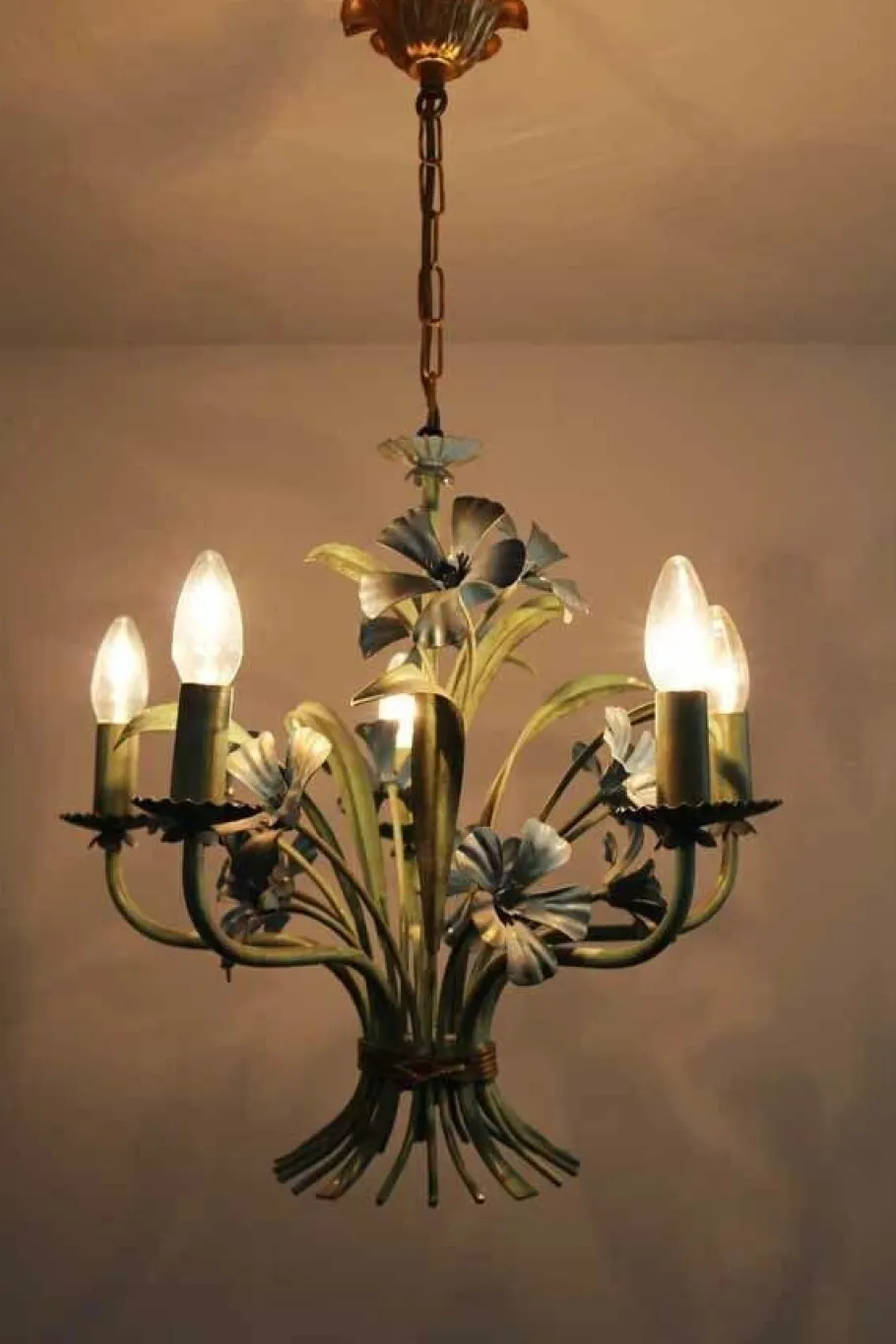 New Pamono Florentine Hollywood Regency Chandelier by Kögl, Italy, 1970s