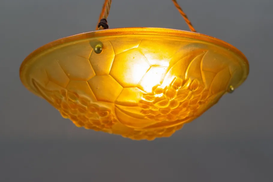 Discount Pamono French Art Deco Frosted Amber Colored Pendant Light from ROS, 1930s