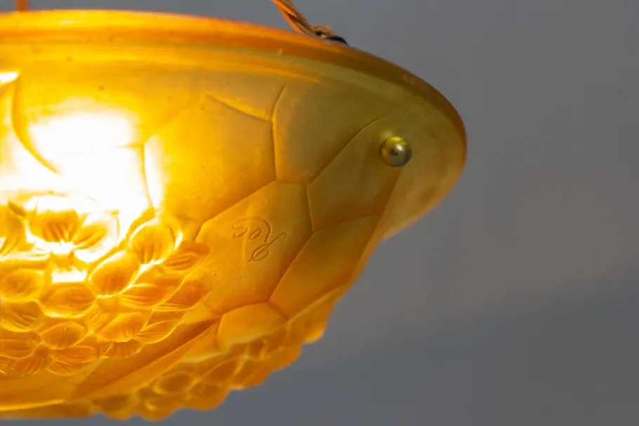 Discount Pamono French Art Deco Frosted Amber Colored Pendant Light from ROS, 1930s