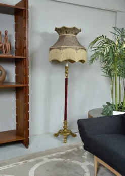 Discount Pamono French Baroque Style Boudoir Standard Floor Lamp in Giltwood with Tassel Fringe, 1930s