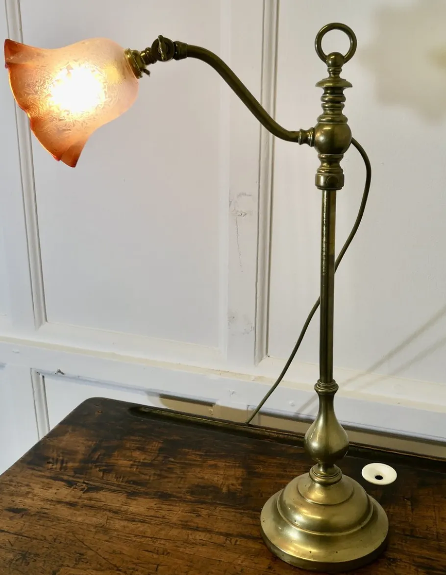 Pamono French Brass Desk/Table Lamp with Detailed Pink/Amber Glass Shade, 1890s
