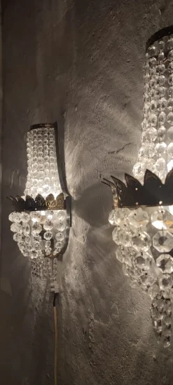 New Pamono French Classic Crystal and Brass Wall Lights, 1950s, Set of 2