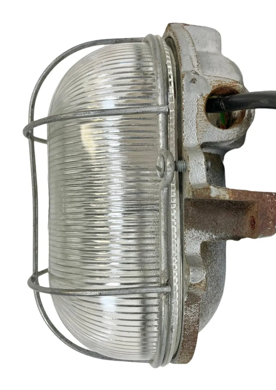 New Pamono French Industrial Cast Iron Wall Lamp from Electro Fonte, Paris, 1960s