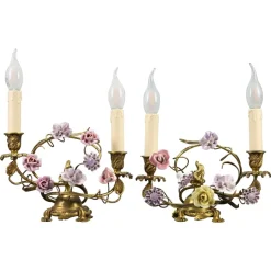 Hot Pamono French Rococo Gilt Bronze and Porcelain Flowers Table Lamps, 1950s, Set of 2