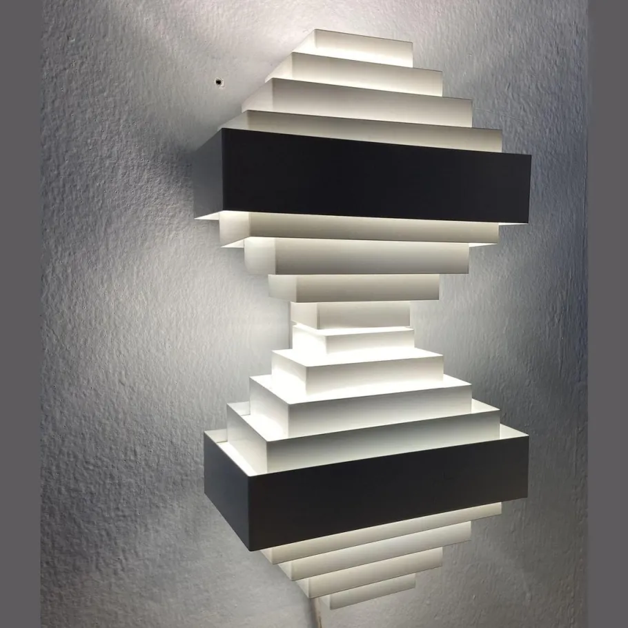 Clearance Pamono Geometric White Metal Wall Lighst attributed to Spectral, 1980s, Set of 2