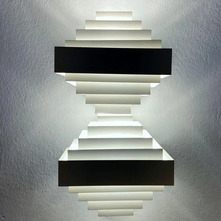 Clearance Pamono Geometric White Metal Wall Lighst attributed to Spectral, 1980s, Set of 2