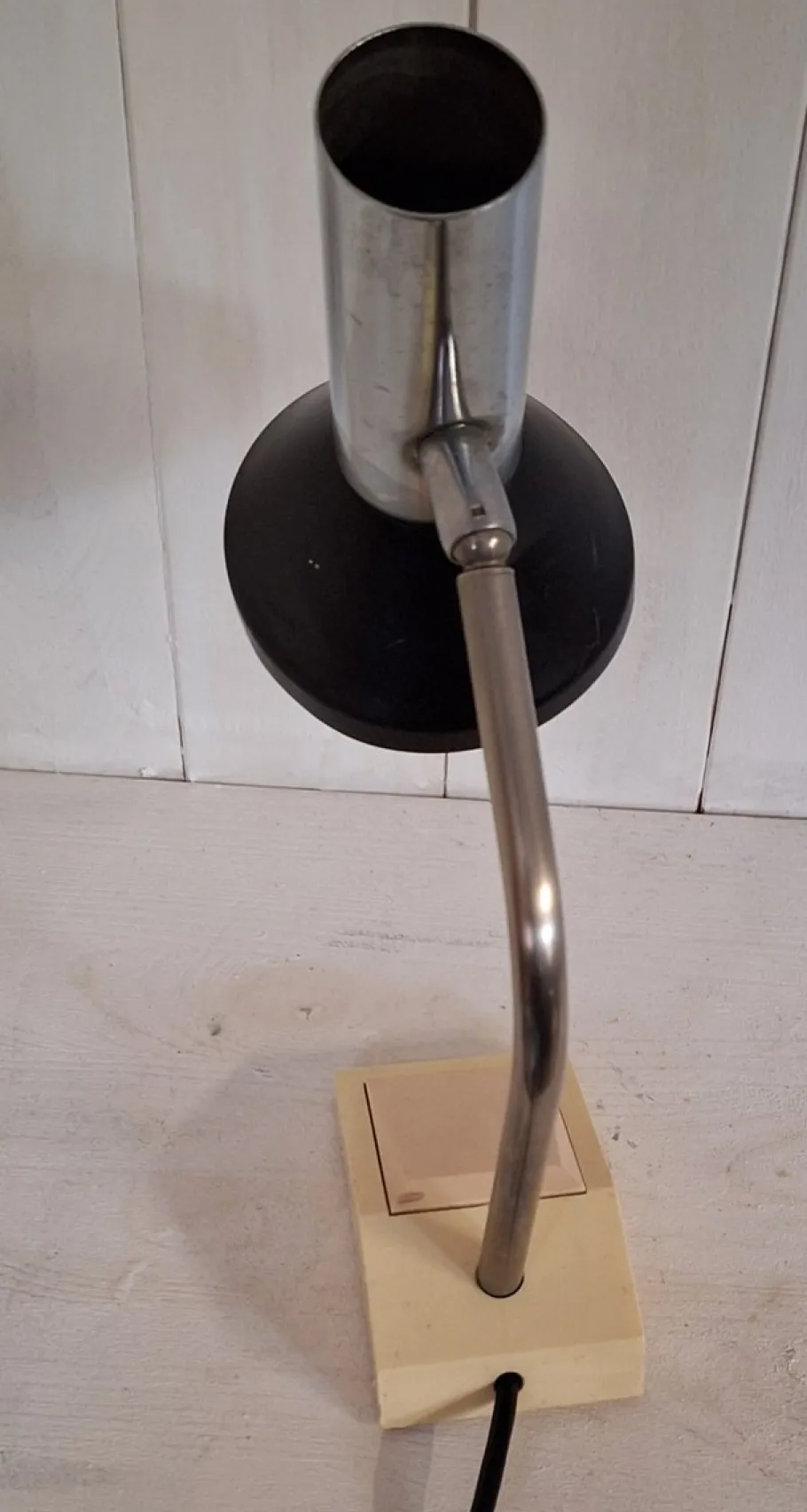 Hot Pamono German Adjustable Desk Lamp with Cream-Colored Plastic Base, Chrome-Plated Metal Frame and Black Reflector Shade from Hoffmeister Leuchten, 1970s