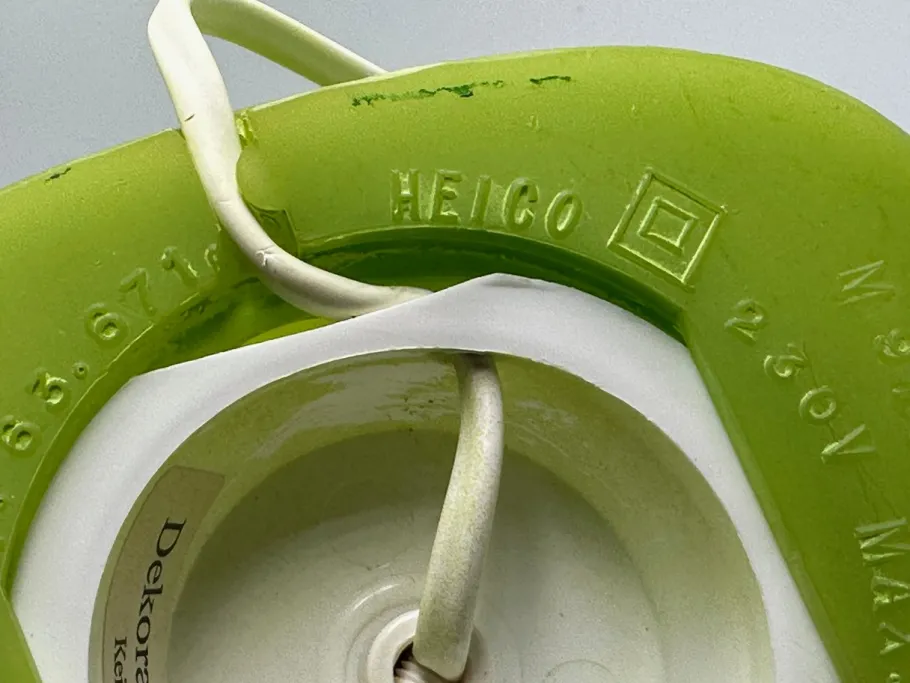 Outlet Pamono Green Gummy Bear Table Lamp from Heico, 1990s