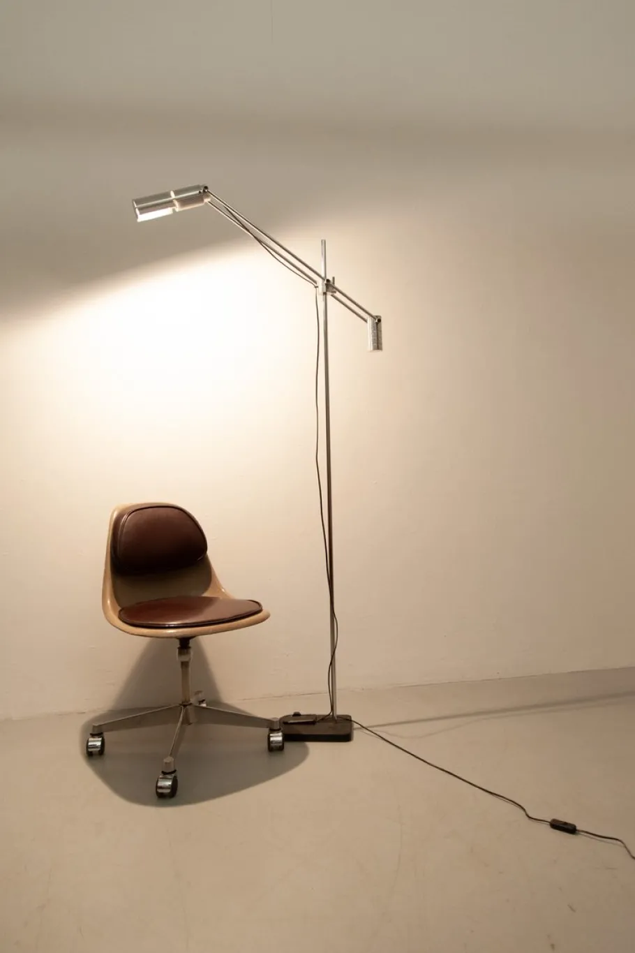 Online Pamono Haloprofil 8008 Floor Lamp by Viktor Frauenknecht for Swiss Lamps International, 1970s