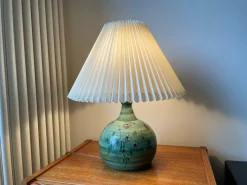 Outlet Pamono Handmade Danish Ceramic Table Lamp, 1960s