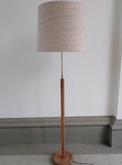 Outlet Pamono Height-Adjustable Floor Lamp in Teak from Domus, Denmark, 1970s