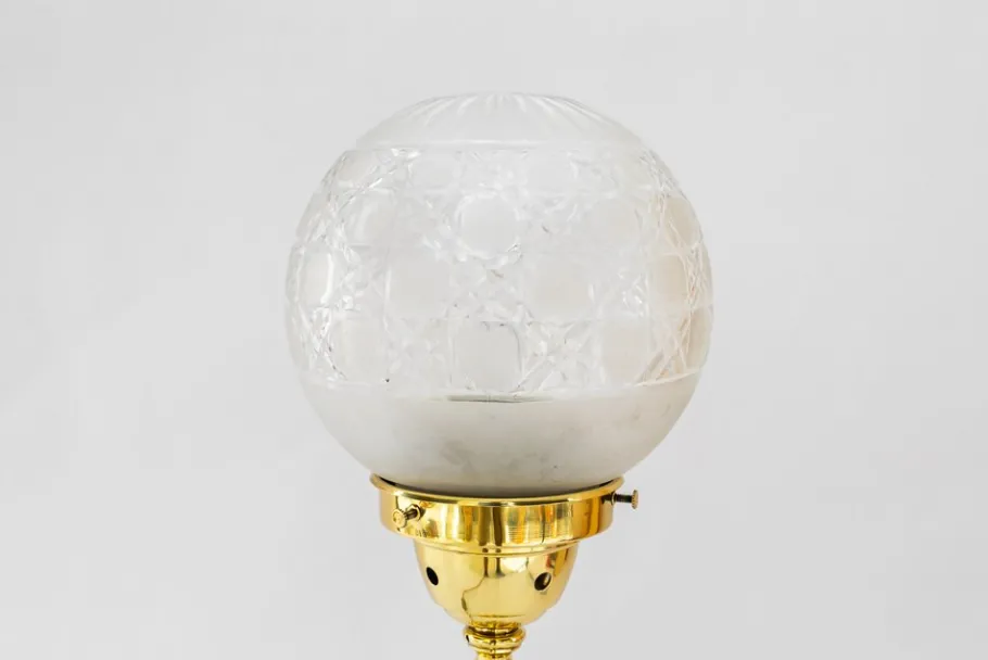 Sale Pamono Historistic Table Lamp with Original Cut Glass Shade, Vienna, 1890s
