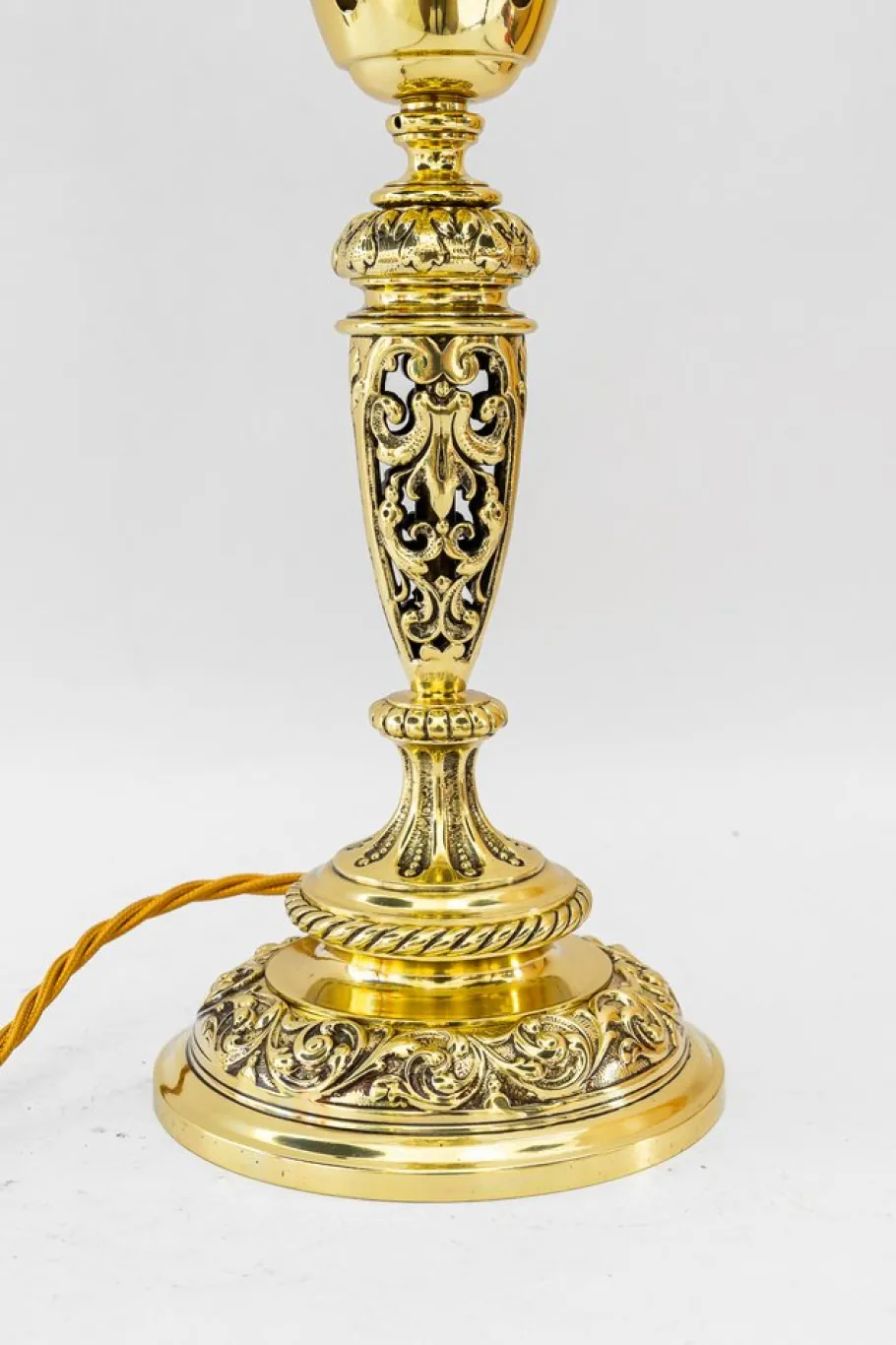 Sale Pamono Historistic Table Lamp with Original Cut Glass Shade, Vienna, 1890s