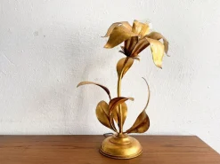 Discount Pamono Hollywood Regency Gold Flower-Shaped Table Lamp in the style of Koegl, 1970s