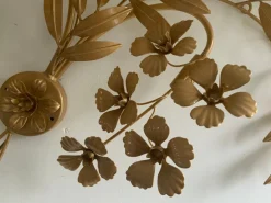 Hot Pamono Hollywood Regency Metal Gold Wall Light Sconce Floral from Ledungs, 1970s