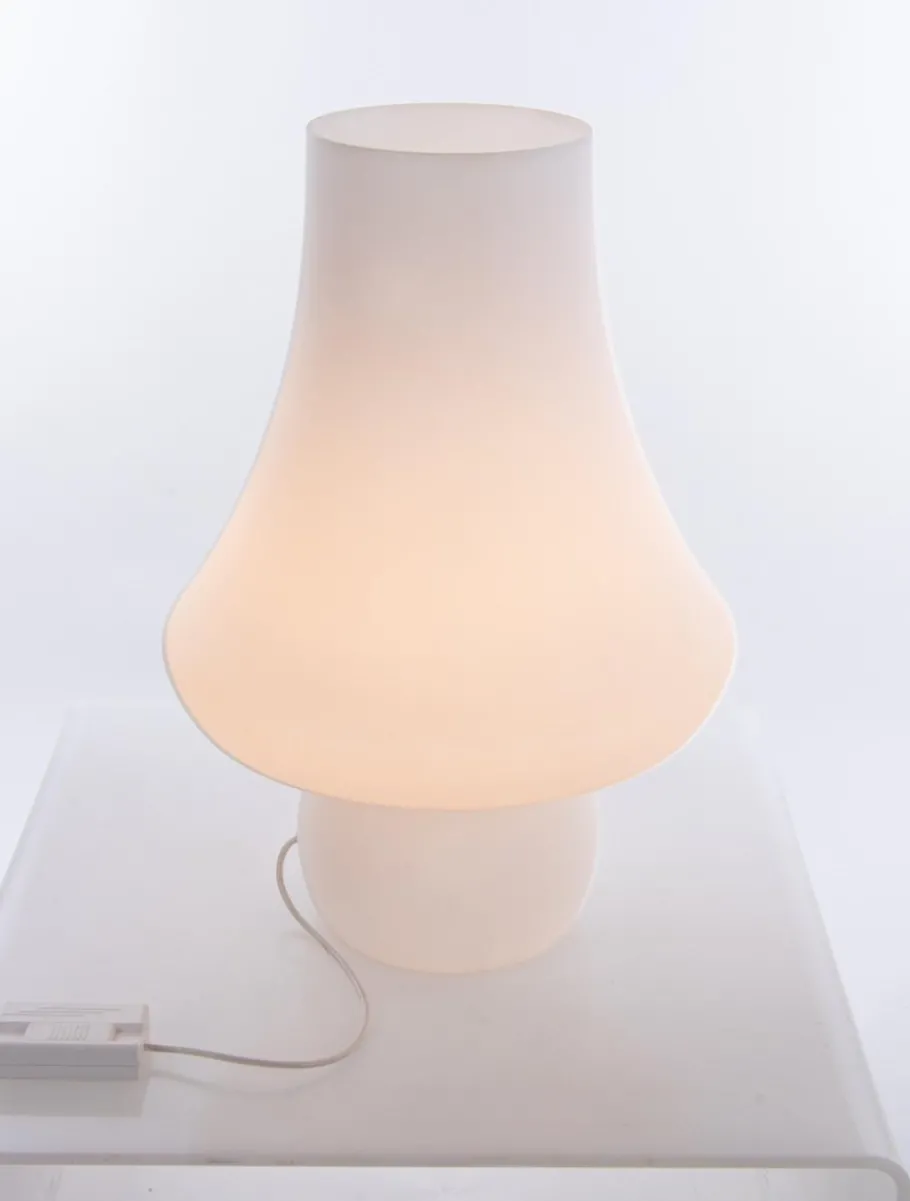 Online Pamono Huge Mushroom Table Lamp in White Murano Glass from De Majo, 1960s