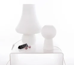 Online Pamono Huge Mushroom Table Lamp in White Murano Glass from De Majo, 1960s