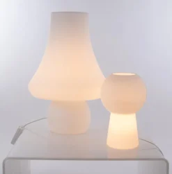 Online Pamono Huge Mushroom Table Lamp in White Murano Glass from De Majo, 1960s