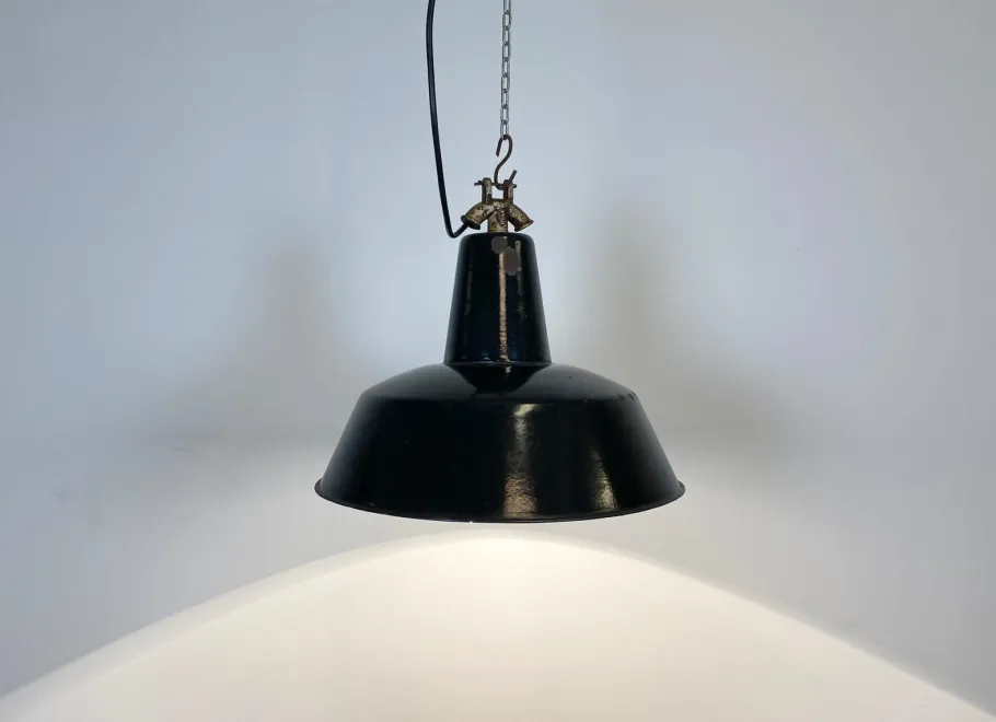 Online Pamono Industrial Black Enamel Factory Pendant Lamp, 1930s