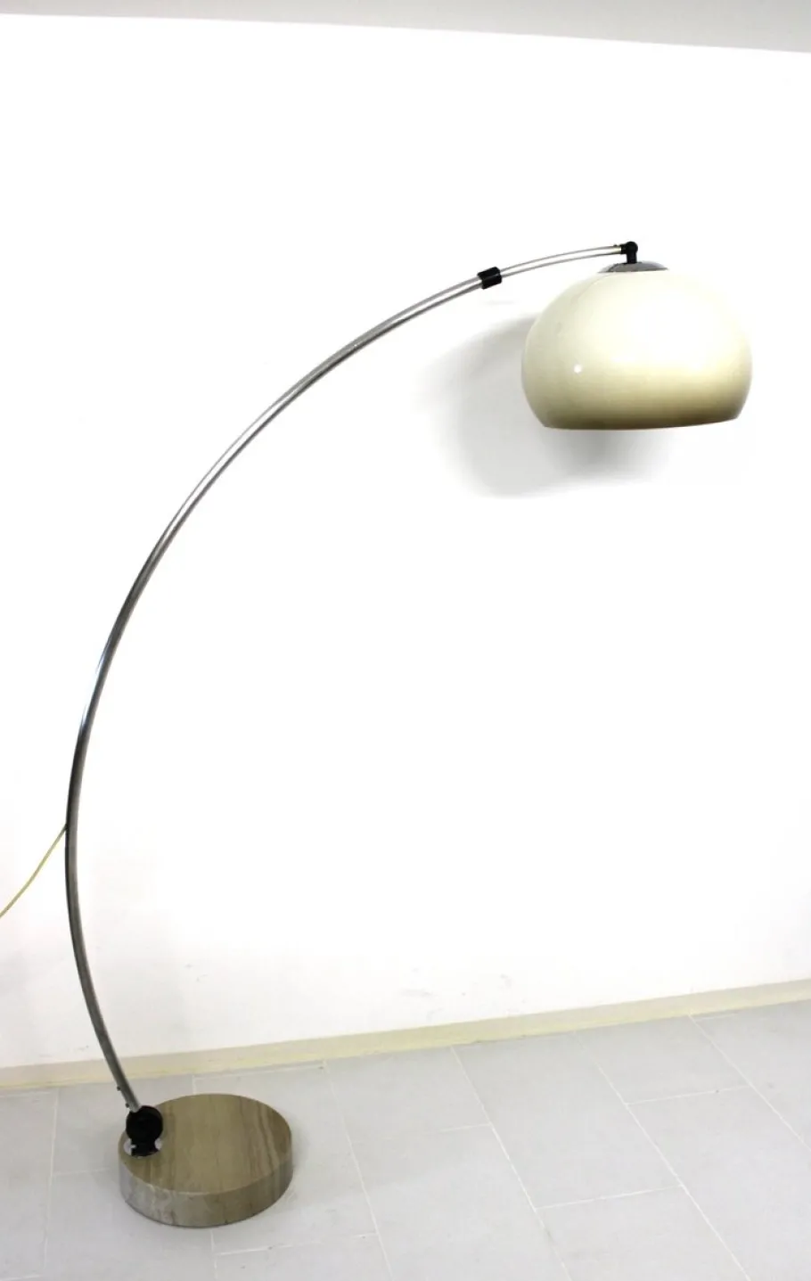 Online Pamono Italian Arc Floor Lamp by Goffredo Reggiani for Guzzini, 1960s
