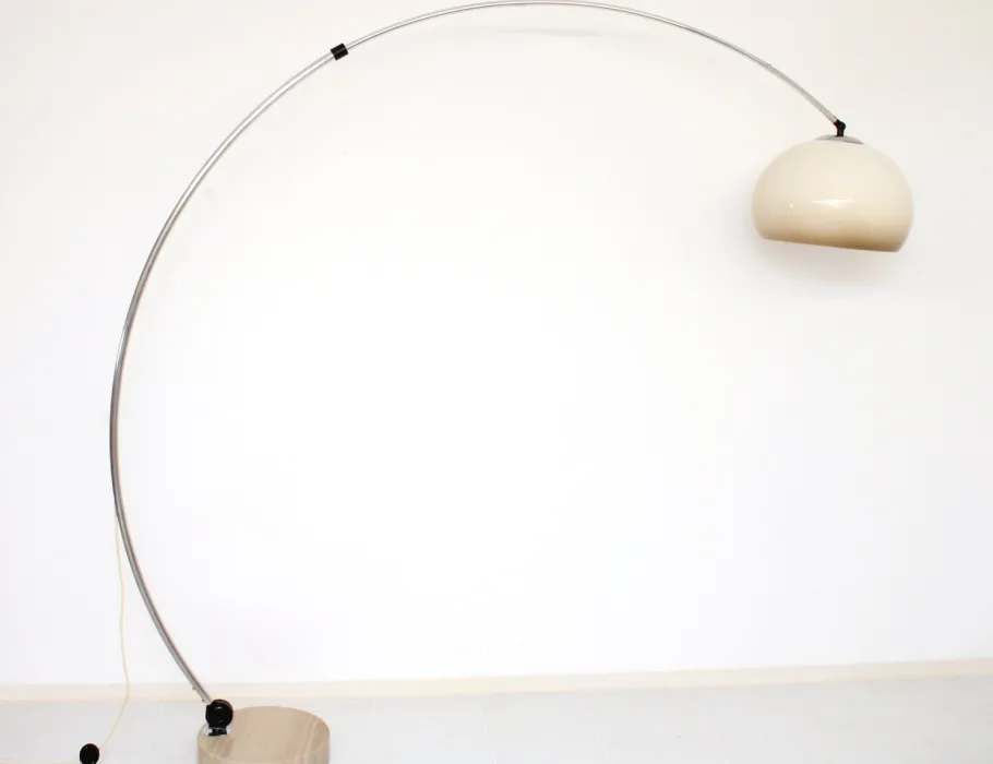 Online Pamono Italian Arc Floor Lamp by Goffredo Reggiani for Guzzini, 1960s