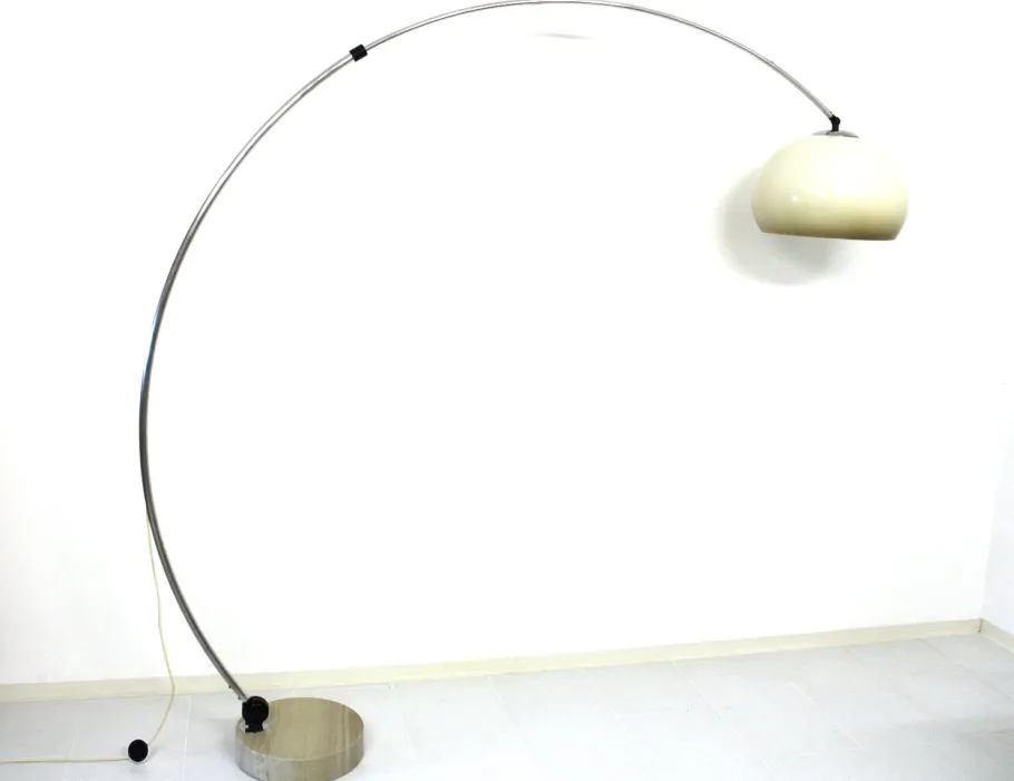 Online Pamono Italian Arc Floor Lamp by Goffredo Reggiani for Guzzini, 1960s