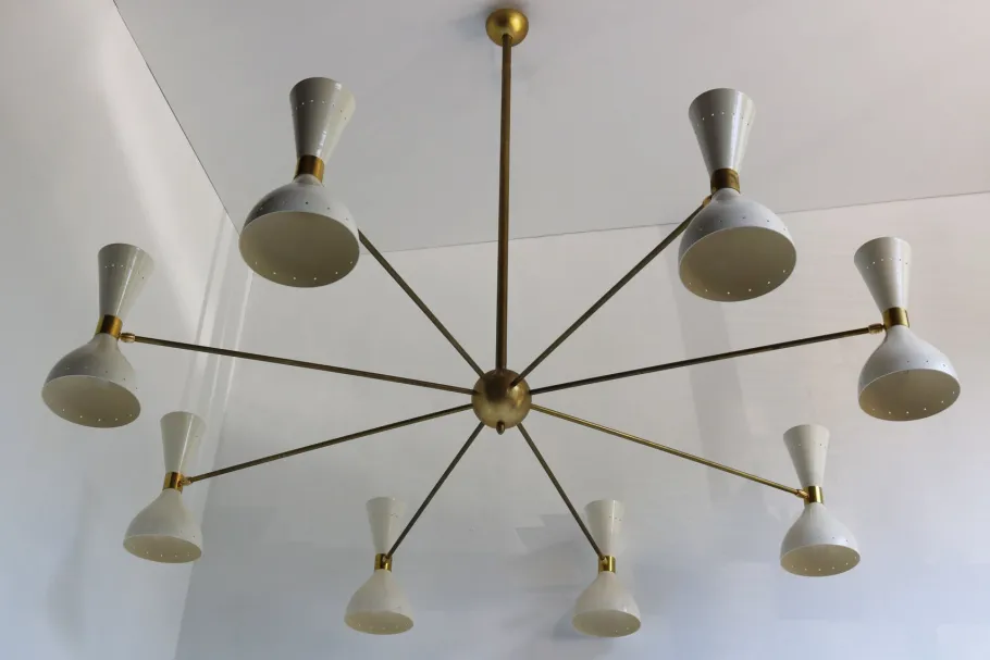 Hot Pamono Italian Brass Chandelier with 16 Lights in the style of Stilnovo, 1950