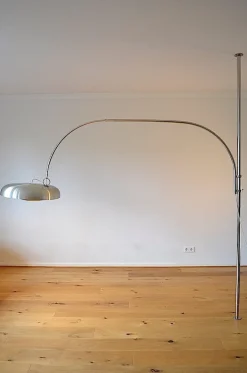 Clearance Pamono Italian Clamped Bowing Lamp by Pirro Cuniberti for Sirrah Imola, 1970s