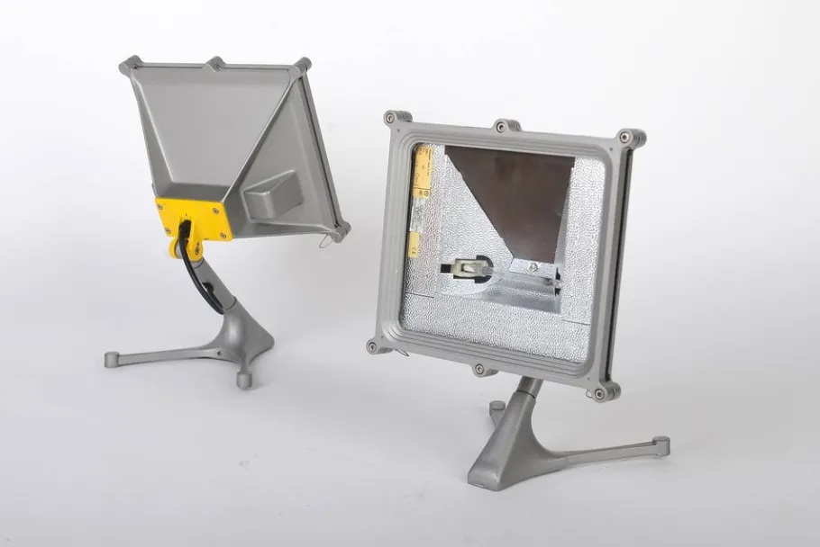 Clearance Pamono Italian Lingotto Sconces by Renzo Piano for Iguzzini, 1990s, Set of 2