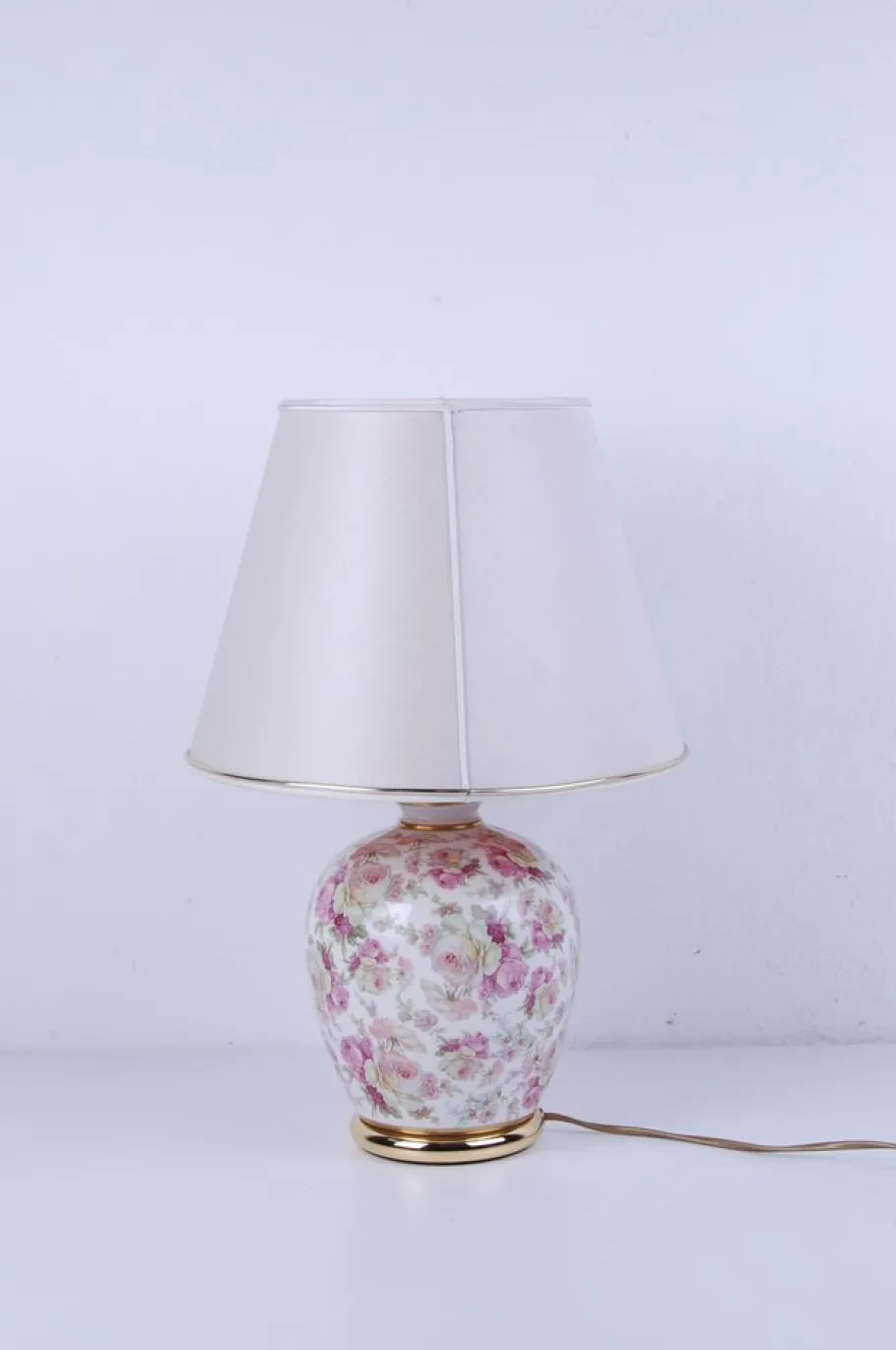 Discount Pamono Italian Modern Ivory & Pink Porcelain Florence Table Lamp