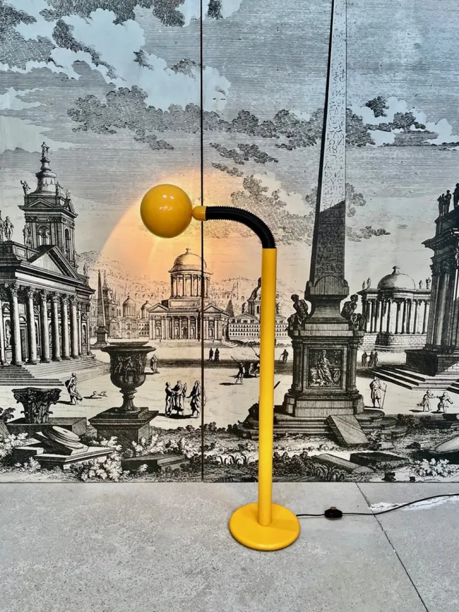 Online Pamono Italian Modernist Metal Floor Lamp with Flexible Arm & Adjustable Lampshade, 1960s